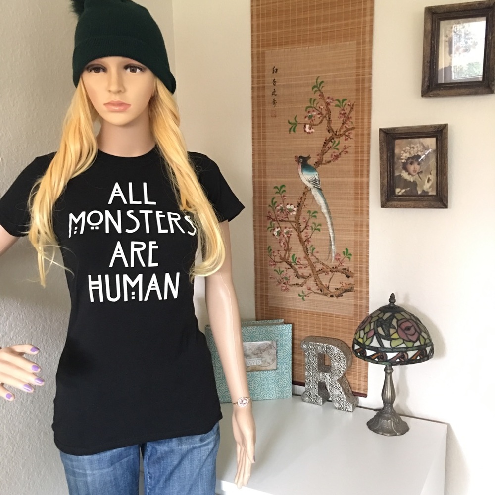 American Horror Story Coven T-Shirt Black & White